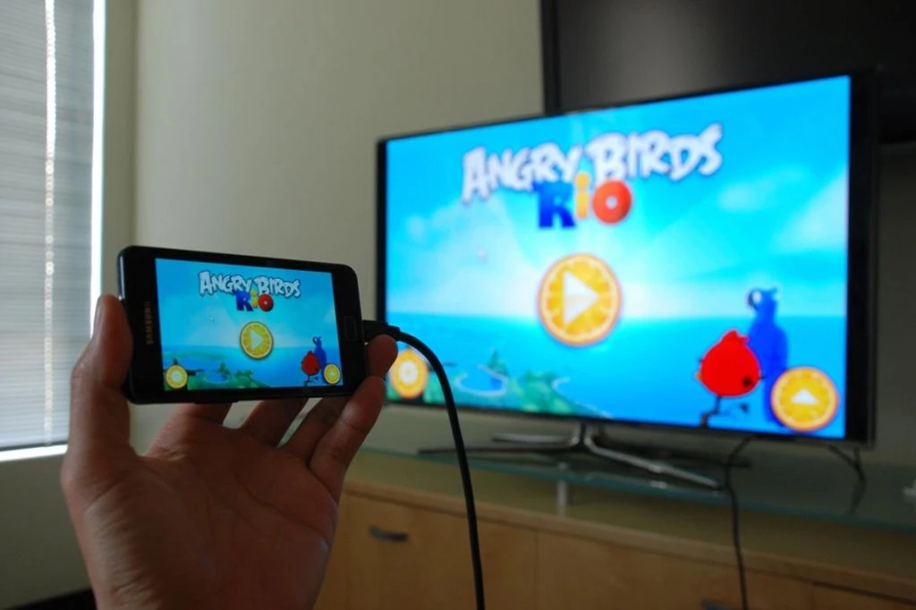 Как подключить телефон к телевизору? 1